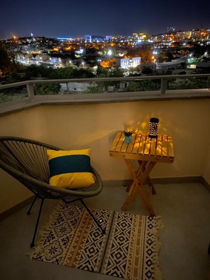Beautiful Apartment With 3 Balconies In The Center Of Ереван Екстериор снимка
